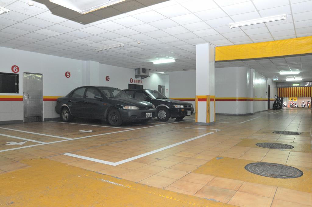 Hua Guo Hotel Keelung Exterior photo