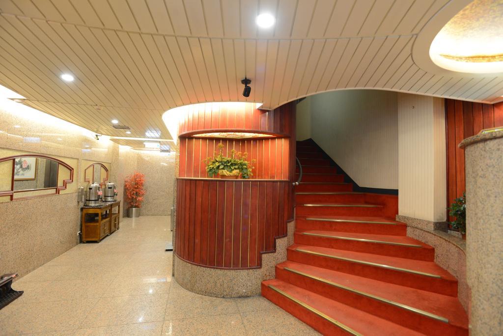 Hua Guo Hotel Keelung Exterior photo